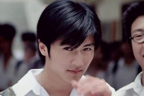 Ngoai hinh hoi 18 tuoi cua Ta Dinh Phong hinh anh