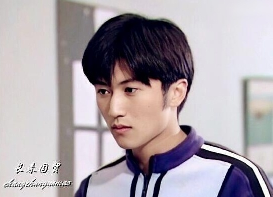 Ta Dinh Phong nam 18 tuoi anh 1