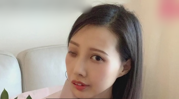 Ly Minh Uy cau xin su giup do sau 8 nam dieu tri ung thu hinh anh