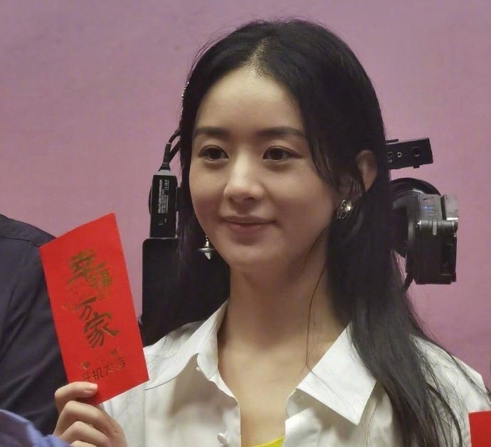 Trieu Le Dinh Hanh Phuc den Van gia anh 1