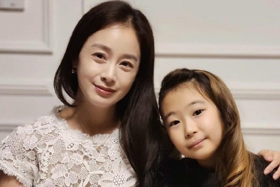 Anh doi thuong cua Kim Tae Hee hinh anh