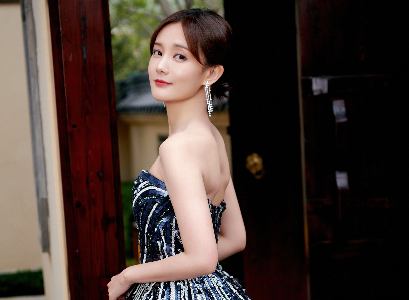 Nu than kim ung 2020 anh 8