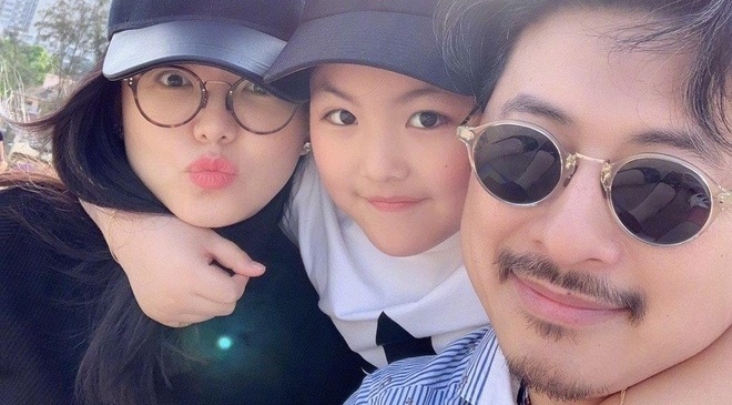 Sao nhi Trung Quoc bi chi trich vi hon lao voi me hinh anh