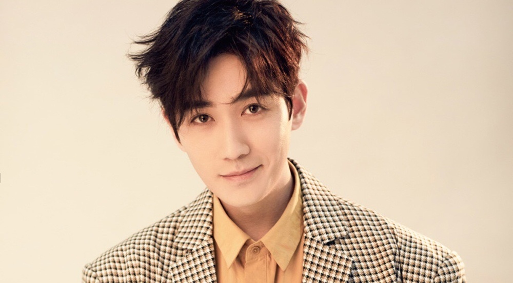 Chu Nhat Long bi to giau danh tinh vo con hinh anh