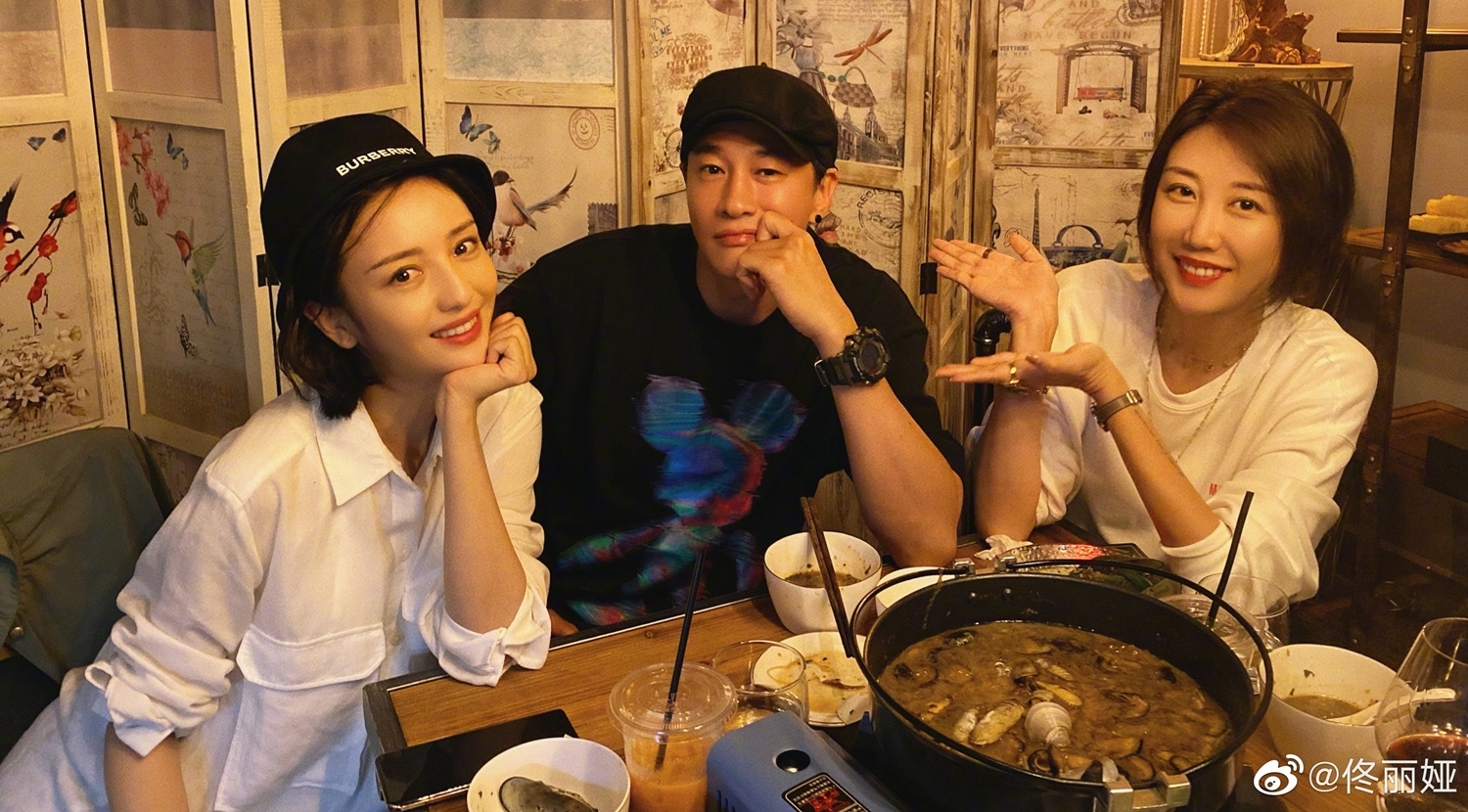 Dong Le A ngoai tinh anh 3