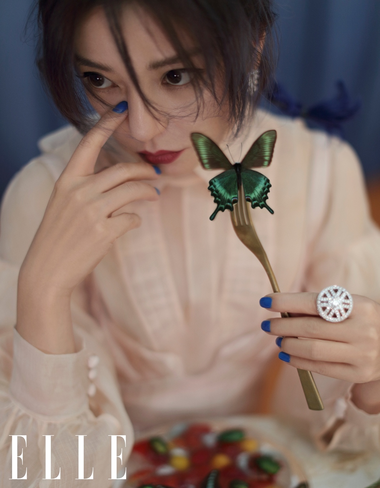 Trieu Vy gian lan kinh te anh 6