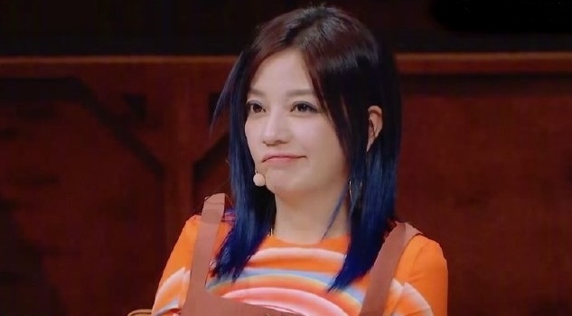 Trieu Vy che thang hai nu dien vien tre gia tao hinh anh