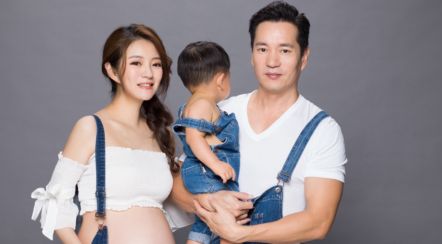 An Di Hien sinh con gai hinh anh