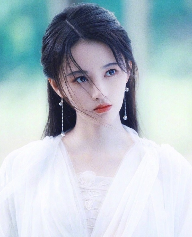 Cuc Tinh Y dien do anh 4