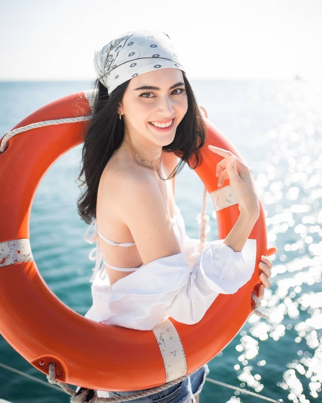 Mai Davika goi cam anh 2