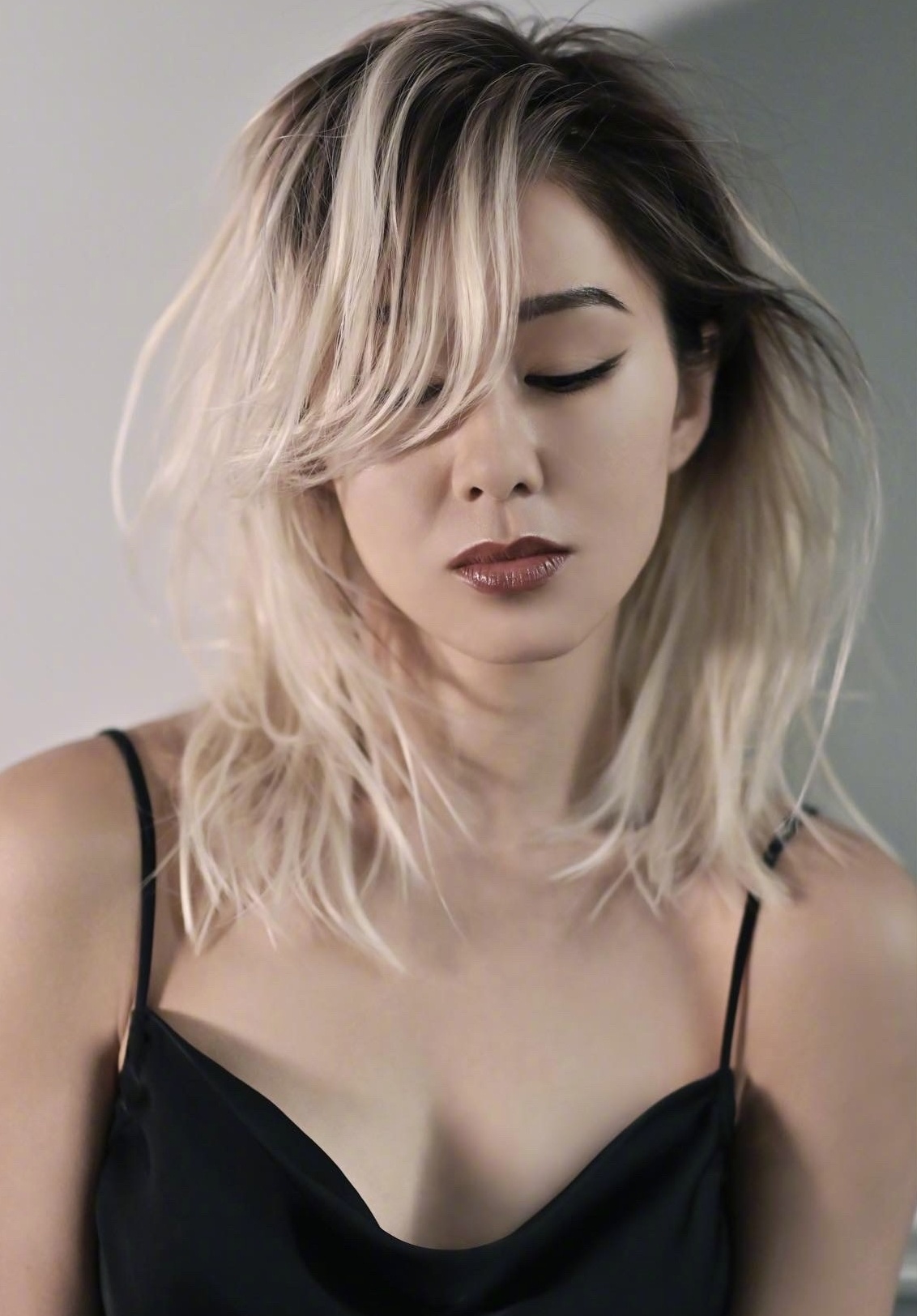 Hồ Định Hân rời TVB ảnh 3 Ho Dinh Han roi TVB anh 3