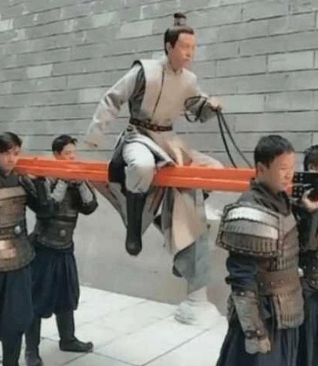 dong the trong phim Hoa ngu anh 17