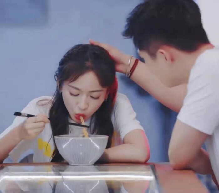 Hoang Canh Du sam so Ngo Can Ngon anh 1