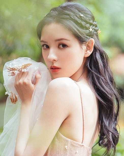Sao nu 9X Trung Quoc anh 8