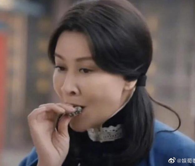 Lưu Gia Linh đóng thiếu nữ 20 tuổi ảnh 2 Luu Gia Linh dong thieu nu 20 tuoi anh 2