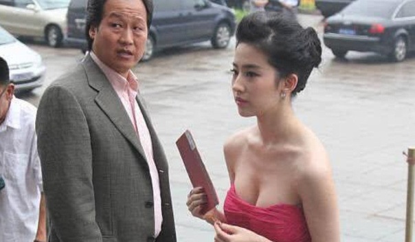 Ai khien Luu Diec Phi, Duong Mich bi goi la ac mong dien xuat? hinh anh