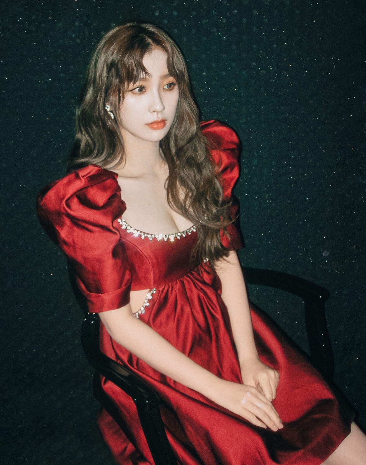 Ngu Thư Hân mẹ nợ tiền ảnh 3 Ngu Thu Han me no tien anh 3