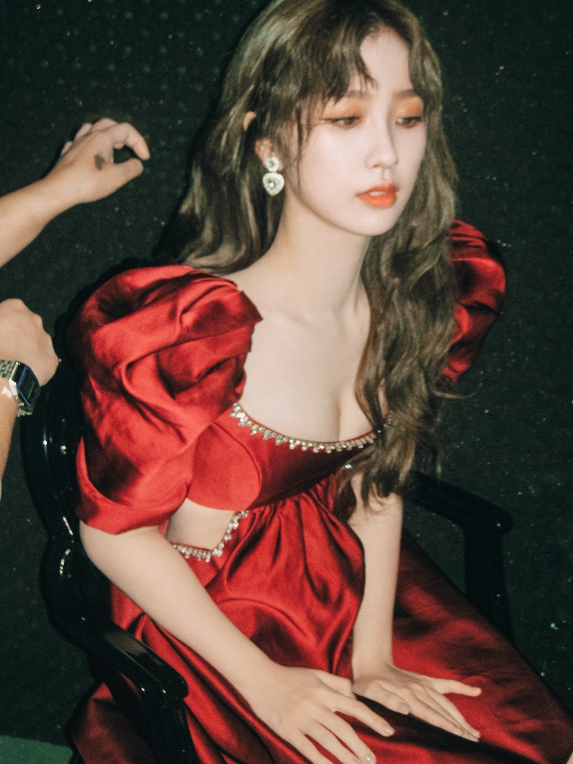 Ngu Thư Hân mẹ nợ tiền ảnh 1 Ngu Thu Han me no tien anh 1