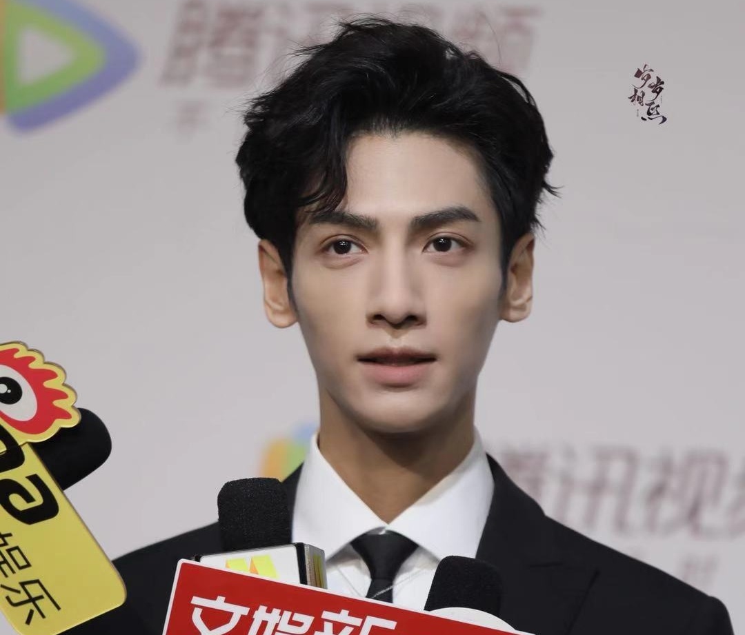 Dich Le Nhiet Ba anh 11