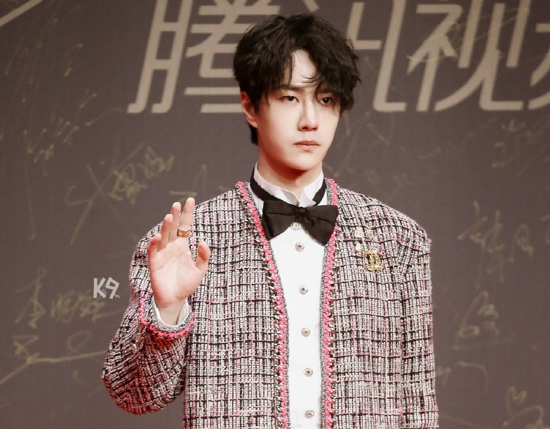 Dich Le Nhiet Ba anh 12