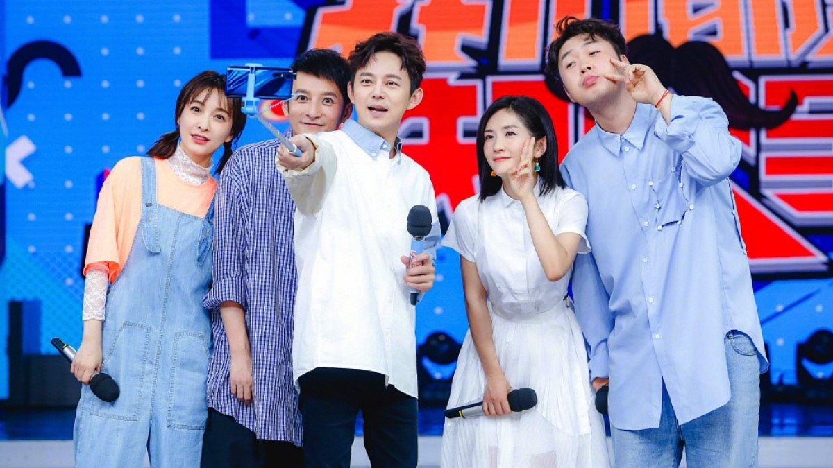 Happy Camp nhan qua fan anh 3