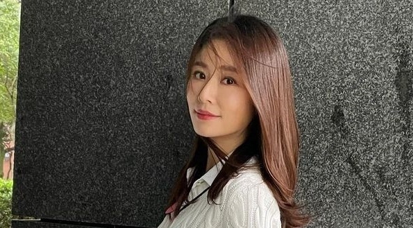 Lam Tam Nhu phu nhan mua hang hieu cho con gai hinh anh