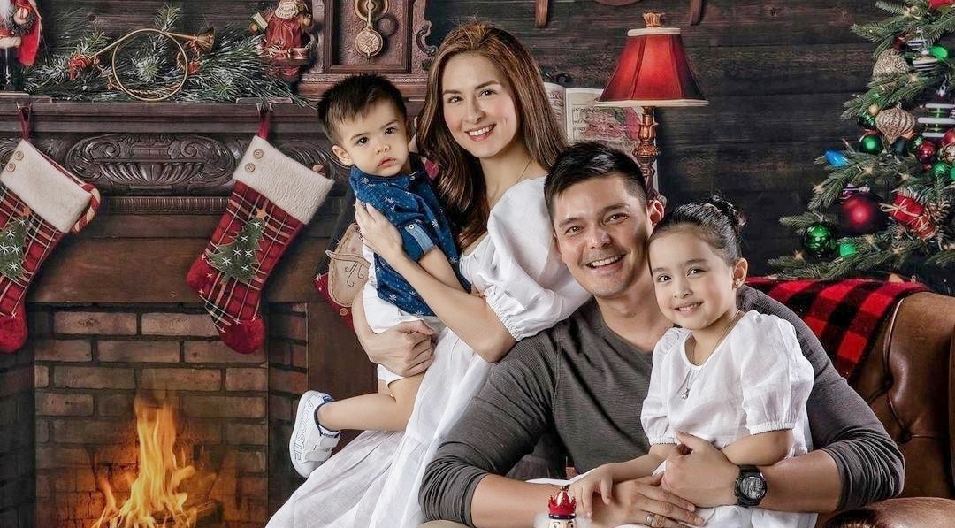 Gia dinh 'My nhan dep nhat Philippines' Marian Rivera don Giang sinh hinh anh