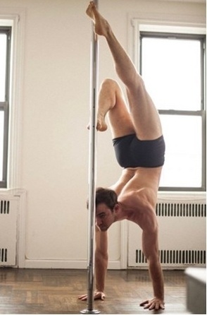 Tan Hoan Chau cach cach anh 3