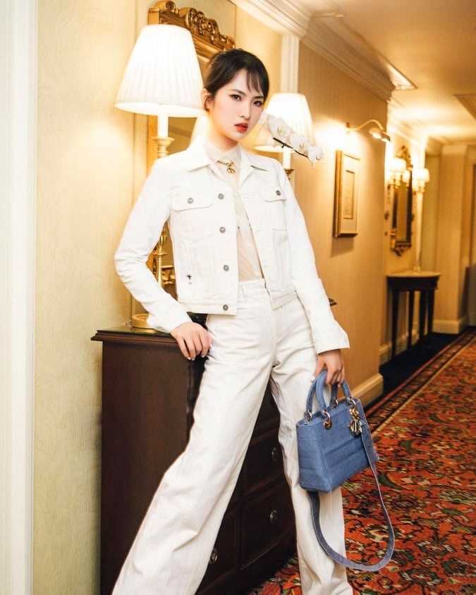 Diêu An Na bước chân vào giới giải trí ảnh 12 Dieu An Na buoc chan vao gioi giai tri anh 12