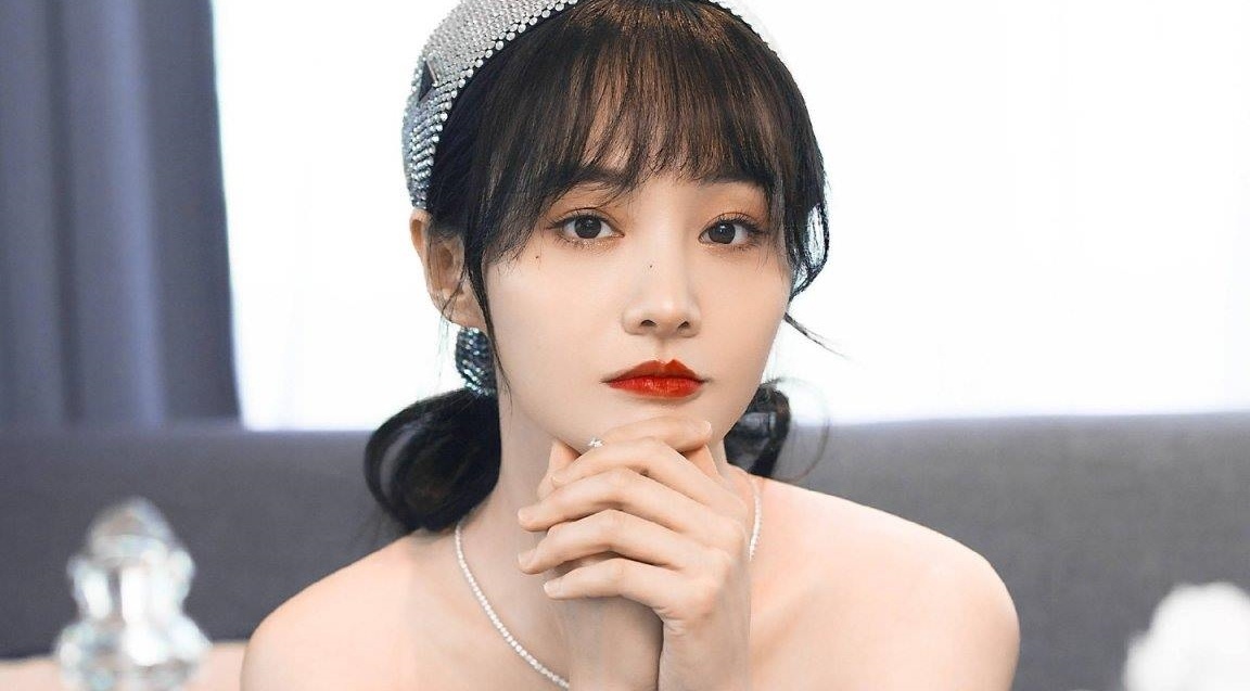 Trinh Sang bi duoi khoi gioi giai tri, hang loat nhan hang dieu dung hinh anh