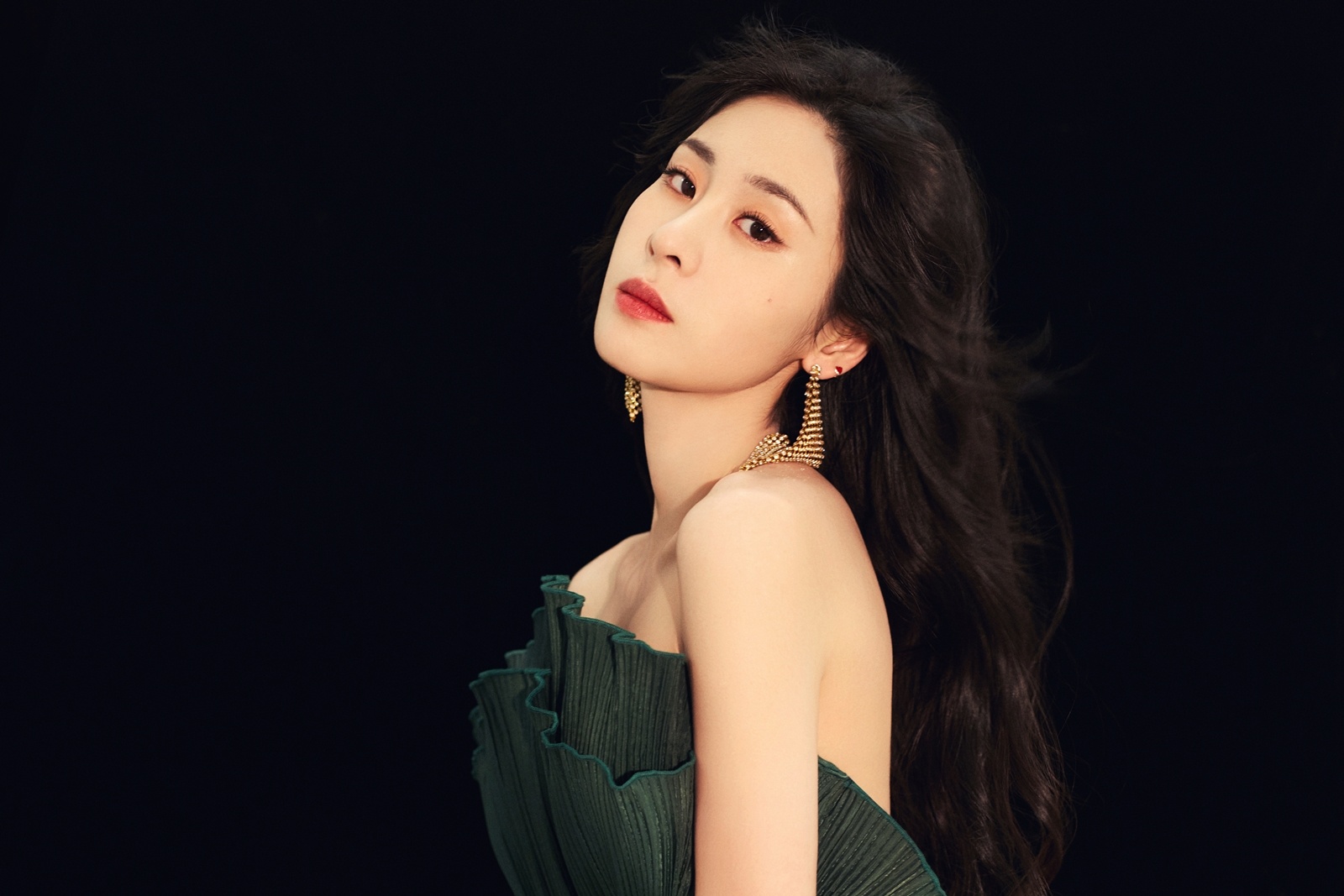 Truong Bich Than co con voi Hoa Than Vu anh 9