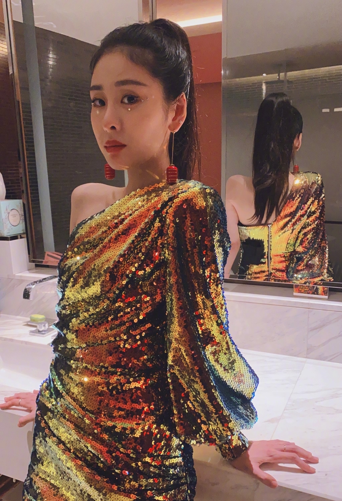 Truong Bich Than co con voi Hoa Than Vu anh 10