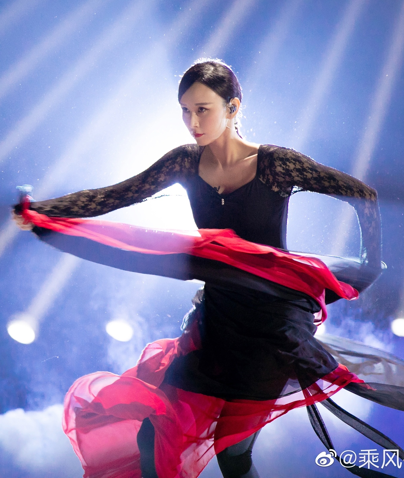 Ty ty dap gio re song 2 anh 23