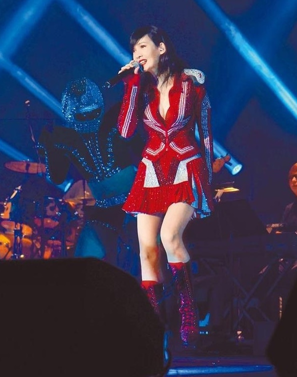 Trinh Sang bo con anh 7