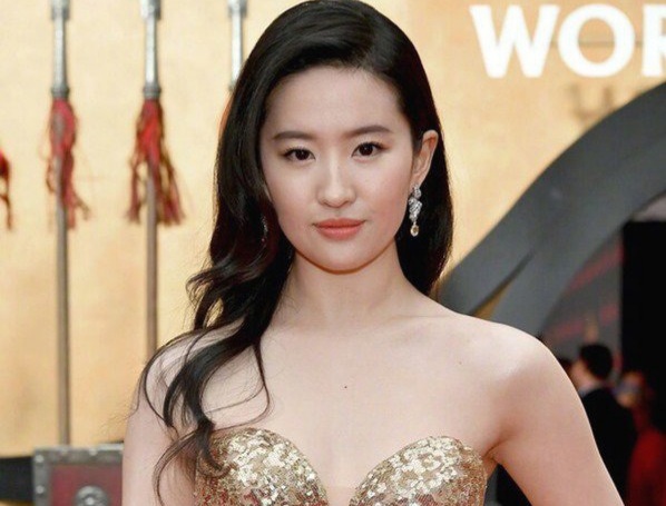 Luu Diec Phi bi che voc dang kem thon hinh anh