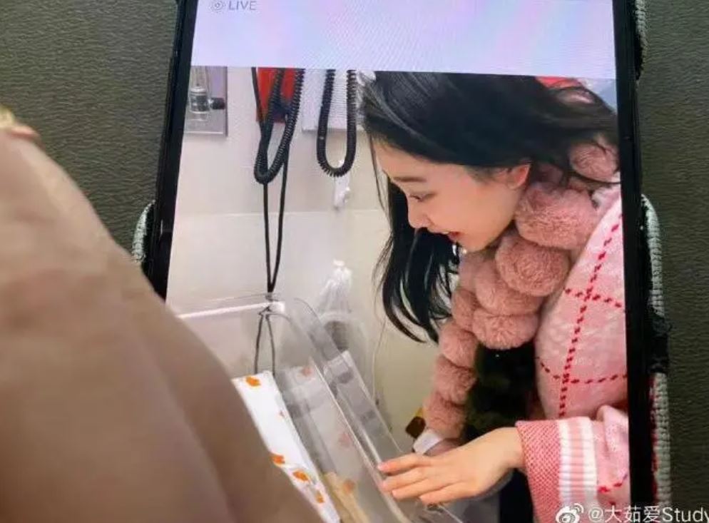 con cua Trinh Sang anh 3