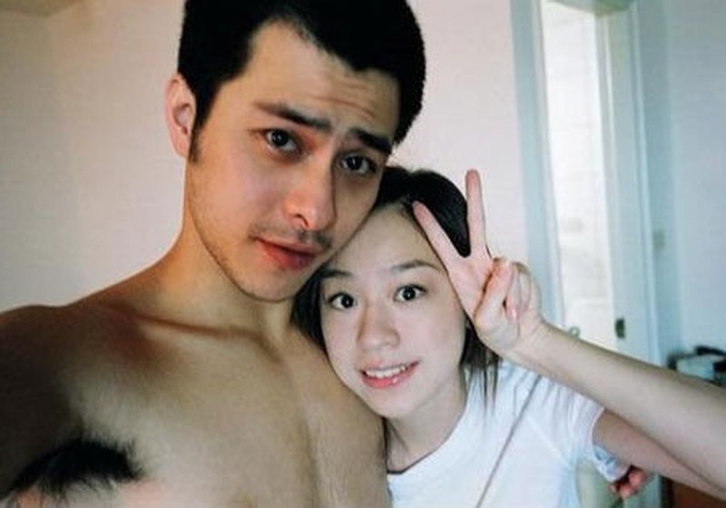 Tieu Luong Trieu Vy di lam boi ban anh 5