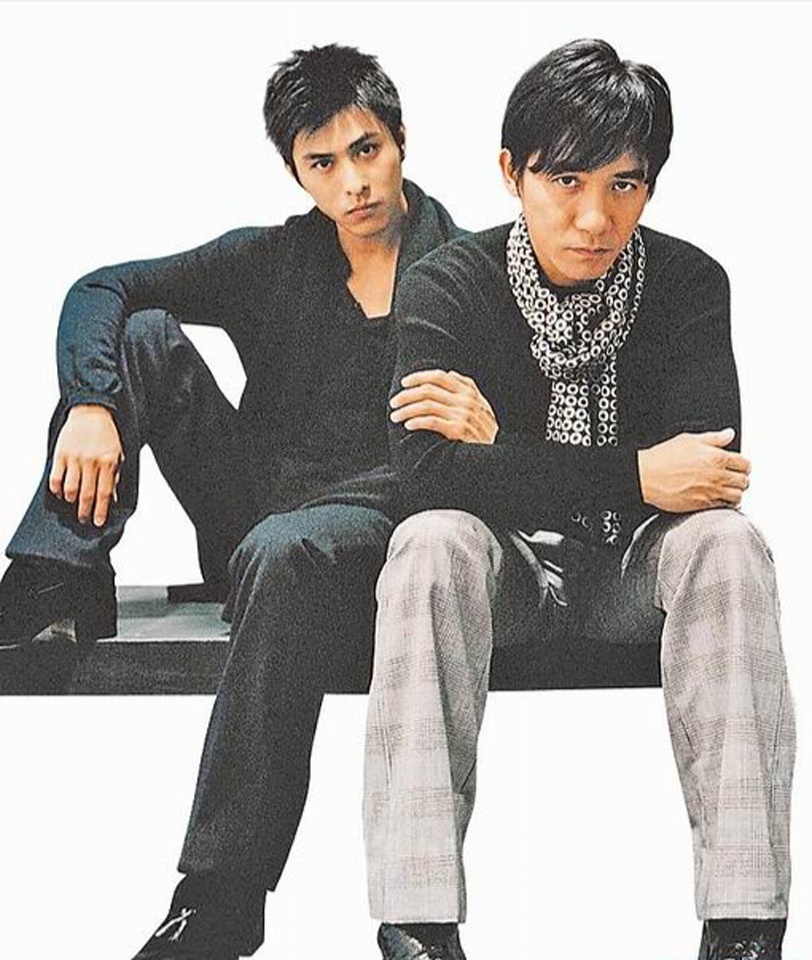 Tiểu Lương Triều Vỹ đi làm bồi bàn ảnh 4 Tieu Luong Trieu Vy di lam boi ban anh 4