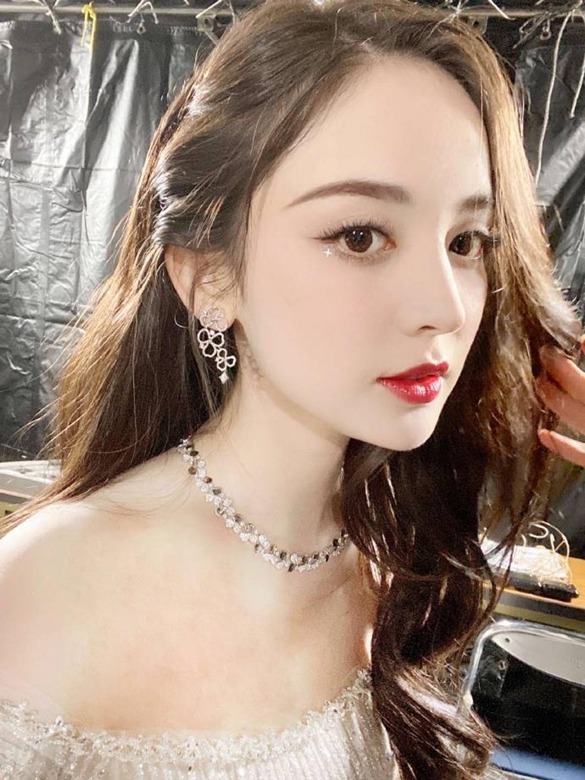 Cổ Lực Na Trát bị động chạm vòng một ảnh 12 Co Luc Na Trat bi dong cham vong mot anh 12