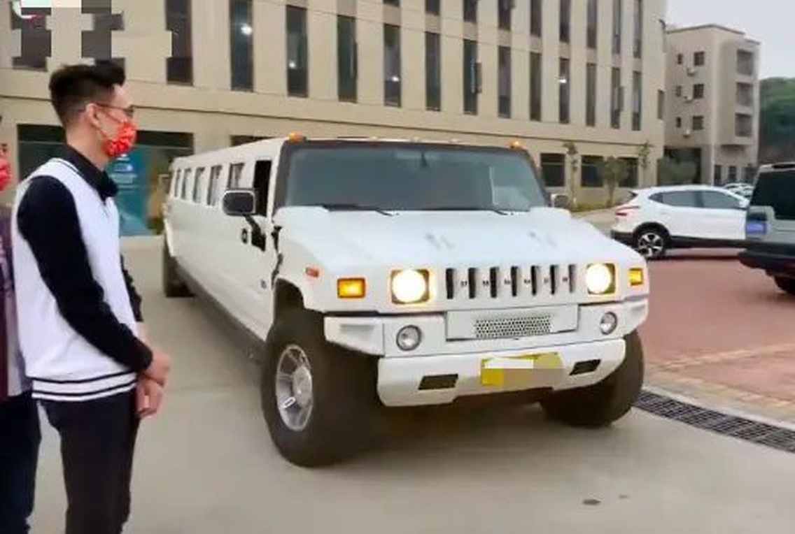 Bát Lưỡng Kim Châu Tinh Trì ảnh 1 Bat Luong Kim Chau Tinh Tri anh 1