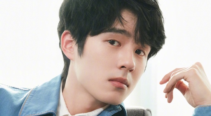 Ong hoang phong ve tre tuoi nhat Trung Quoc la ai? hinh anh