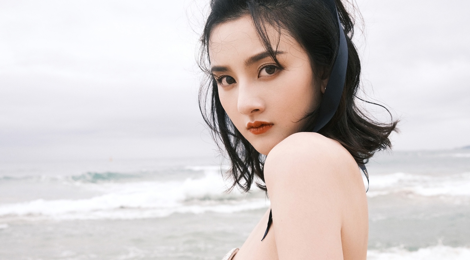 'Na Tra' Tong To Nhi vuong tin song chung voi thieu gia hinh anh