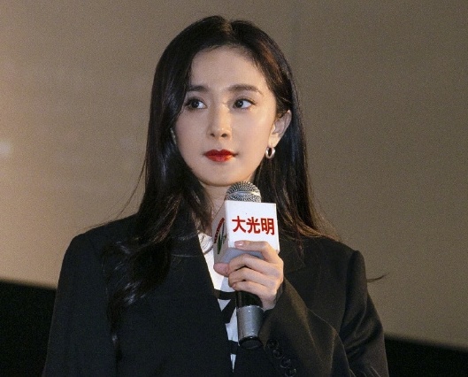 con gai Duong Mich anh 3