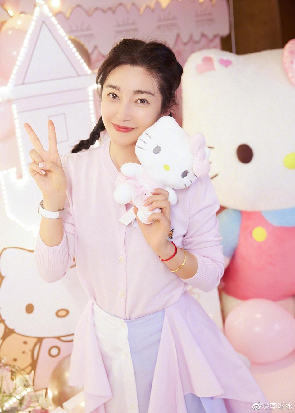 Lý Băng Băng trẻ ảnh 4 Ly Bang Bang tre anh 4