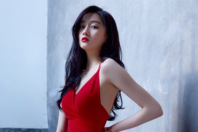 Quan Hieu Dong thay doi voi phong cach goi cam hinh anh