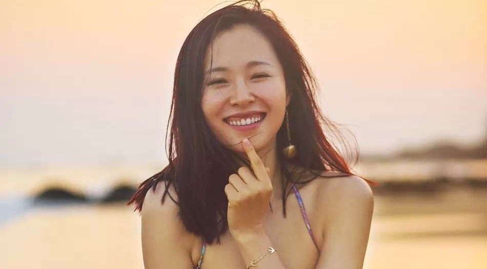 Nguoi dep 'Tu dai danh bo' bi mat sinh hai con hinh anh