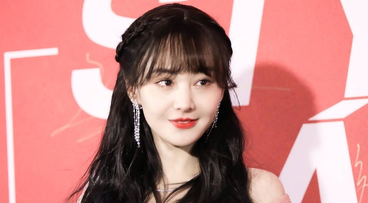 Trinh Sang kien mang xa hoi lon nhat Trung Quoc hinh anh