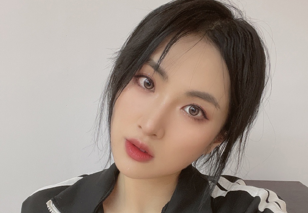 Ai nu cua ty phu Huawei - tu ky vong den that vong hinh anh