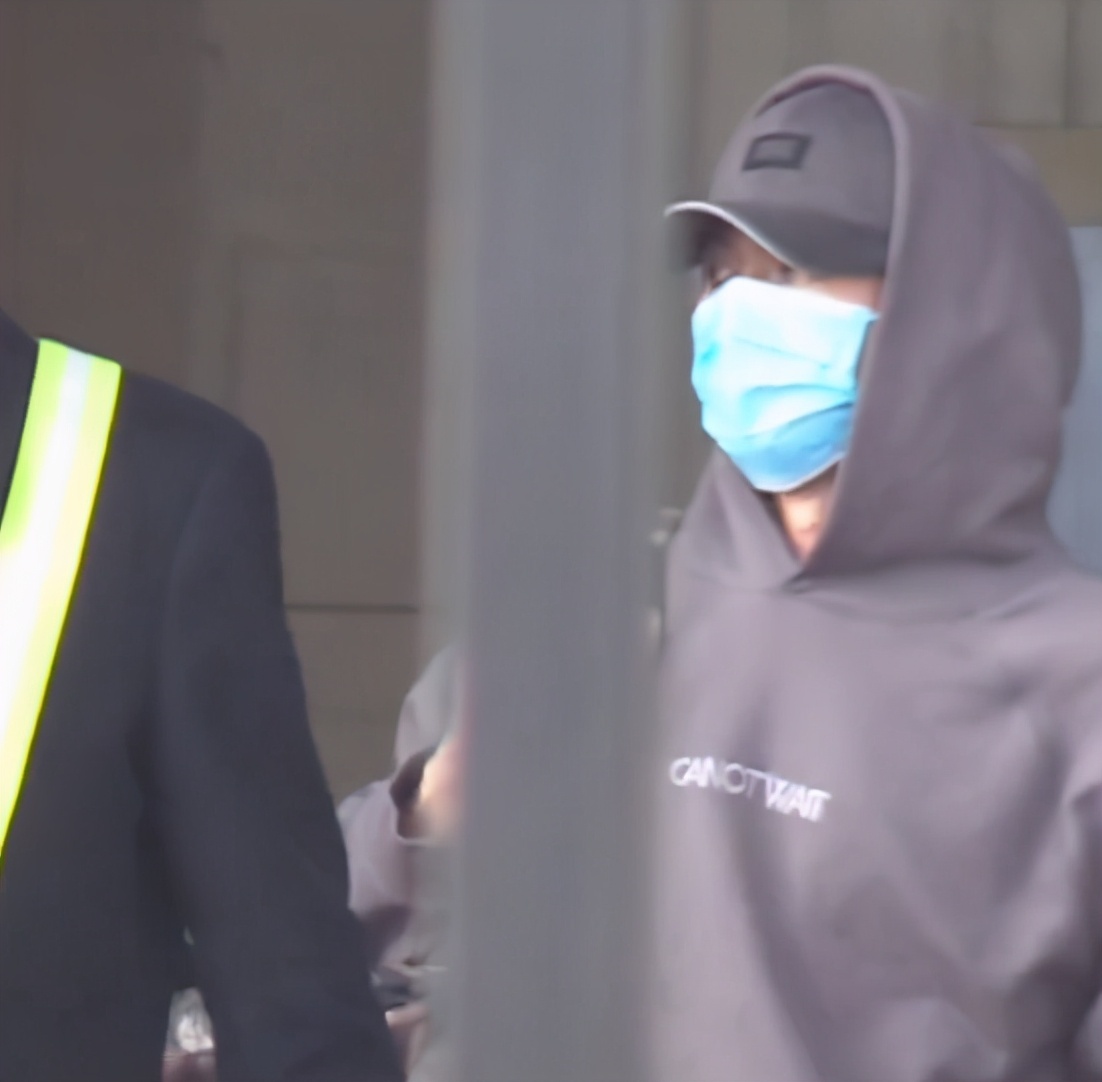 Ta Dinh Phong Vuong Phi anh 2