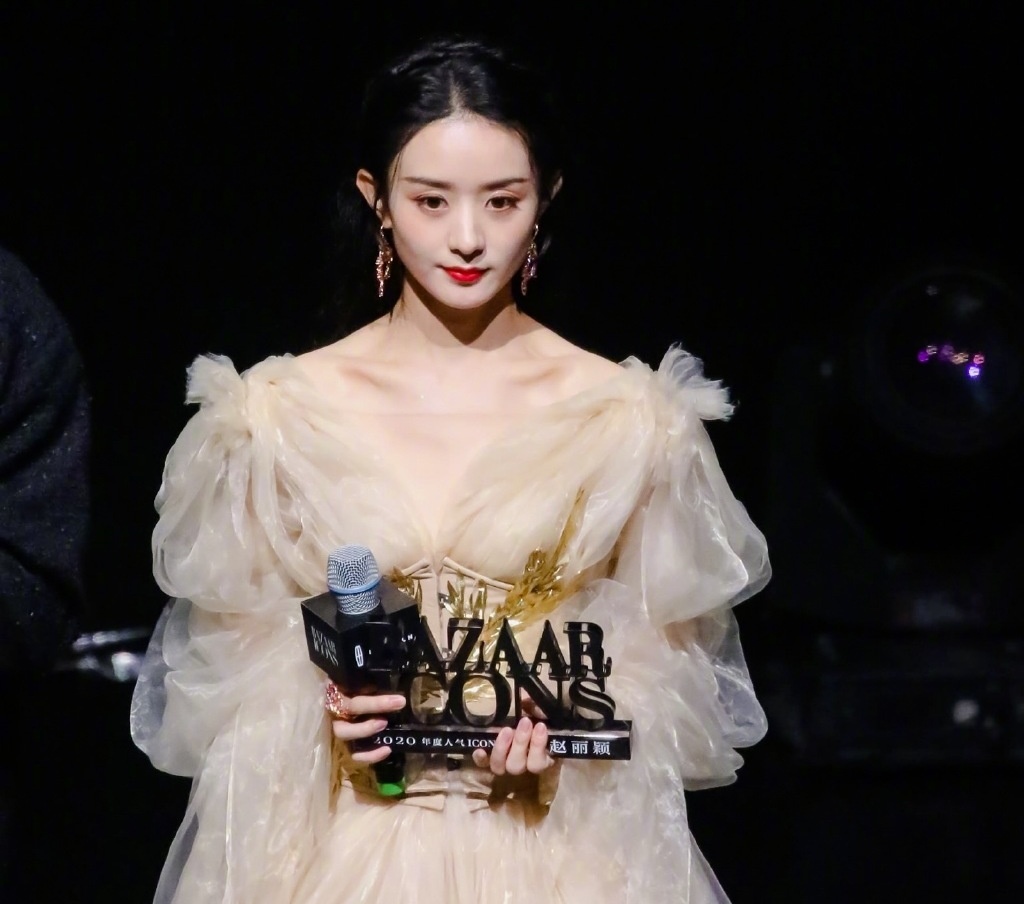 Trieu Le Dinh voc  dang anh 1